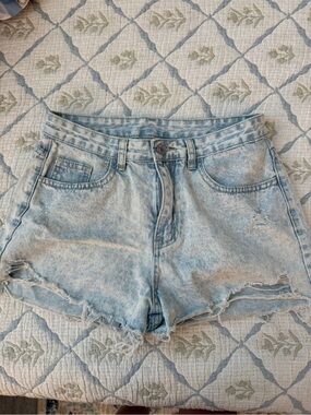 SHEIN Light Acid Wash Denim Jean Shorts
